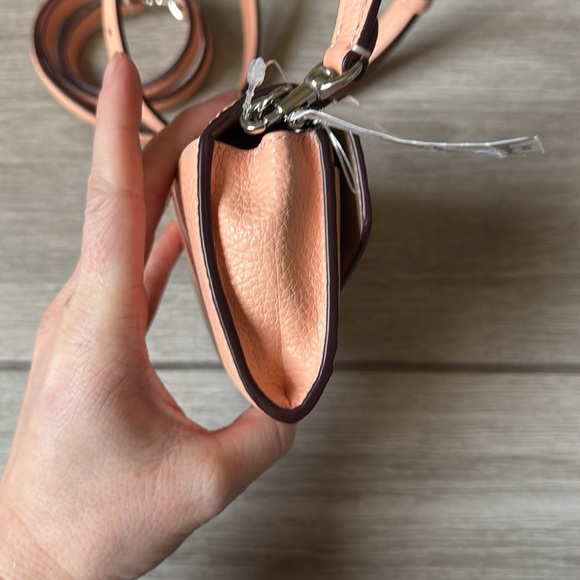 Coach Mini Envelope Wallet with Strap in Faded Blush NWT - sold out - Picture 7 of 9
